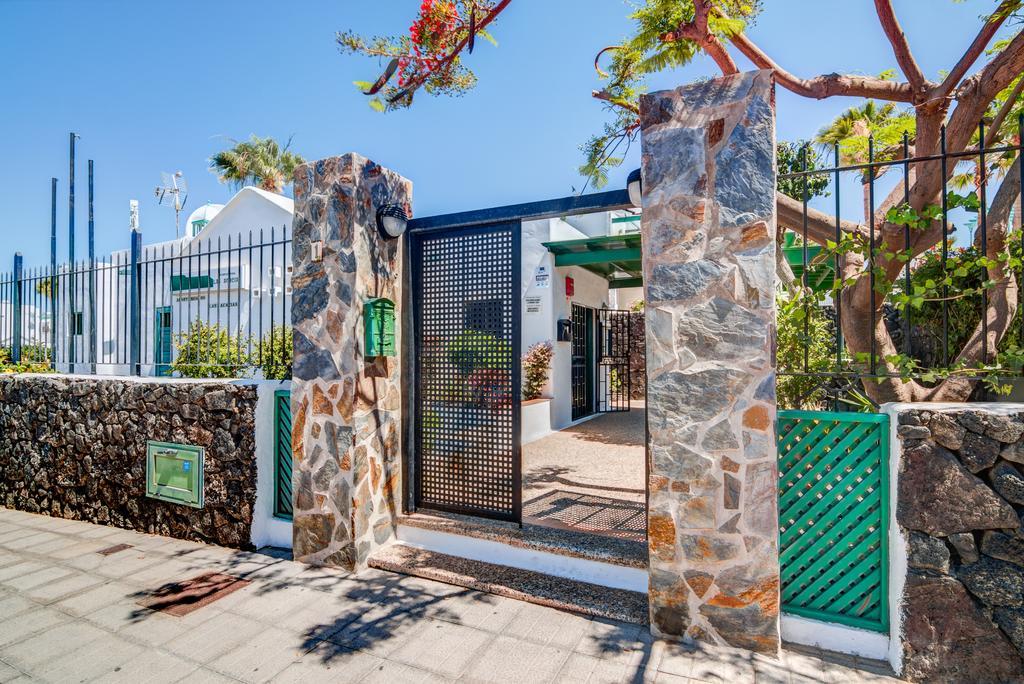 Apartamentos Las Acacias بويرتو ذيل كارمين المظهر الخارجي الصورة