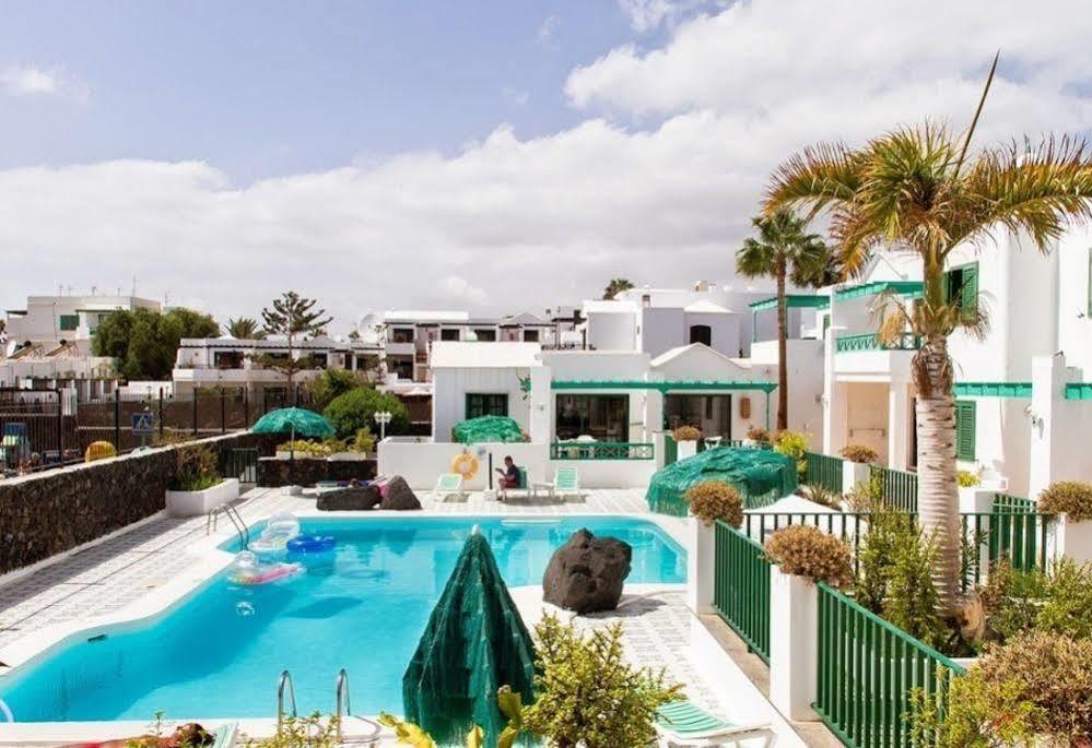 Apartamentos Las Acacias بويرتو ذيل كارمين المظهر الخارجي الصورة