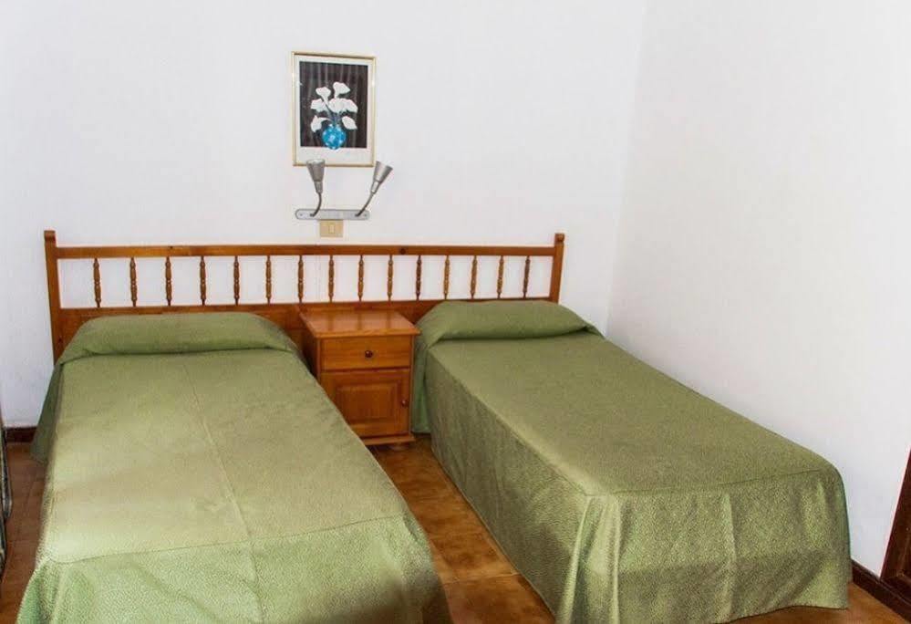 Apartamentos Las Acacias بويرتو ذيل كارمين المظهر الخارجي الصورة