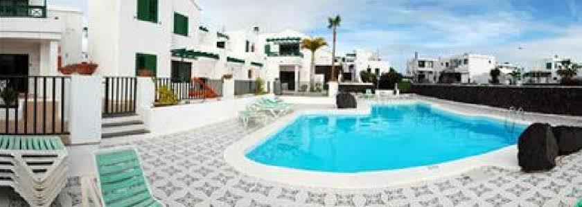 Apartamentos Las Acacias بويرتو ذيل كارمين المظهر الخارجي الصورة