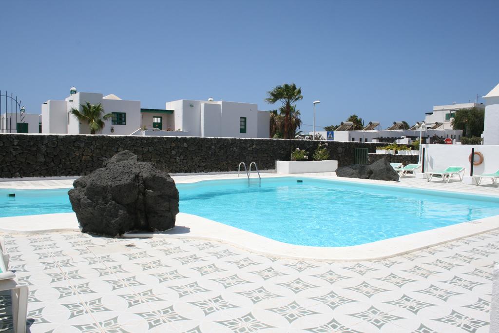 Apartamentos Las Acacias بويرتو ذيل كارمين المظهر الخارجي الصورة