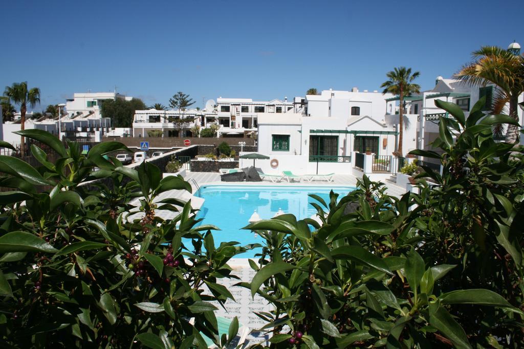 Apartamentos Las Acacias بويرتو ذيل كارمين المظهر الخارجي الصورة
